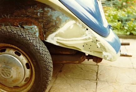 Endspitze nach Verschwei�en, Grundieren und Abdichten